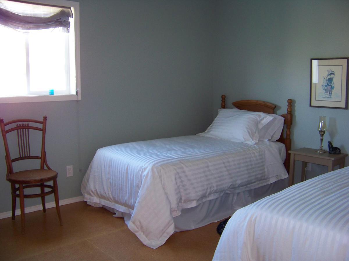 Moon Gate Guest House Whitemouth Exterior photo